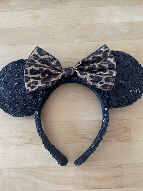 Sequin Black Minnie Ears with Leopard Bow